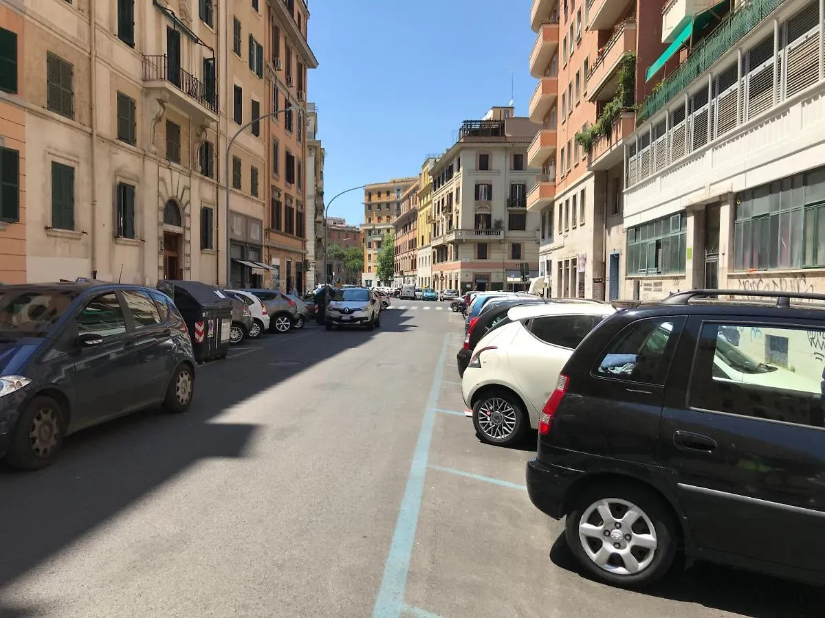 Apartamento Domus Re Di Roma 0*,  Italia